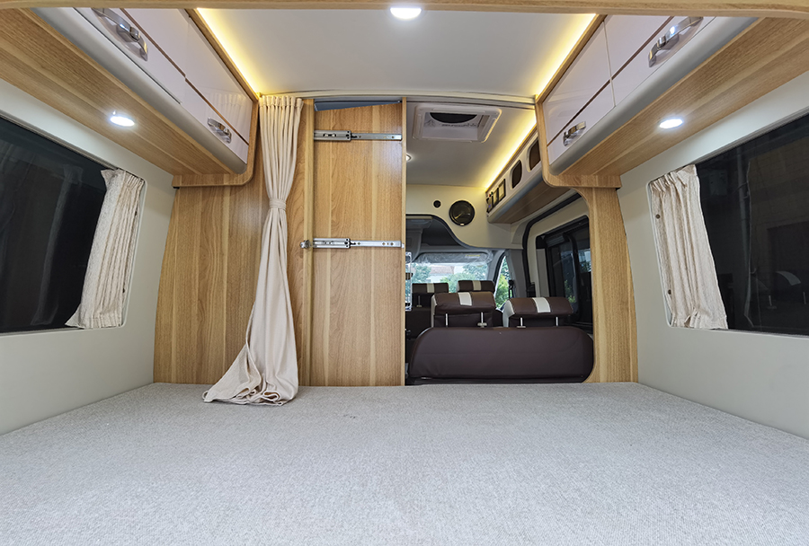 上汽大通V90短軸高頂房車5 上汽大通V90短軸高頂房車5