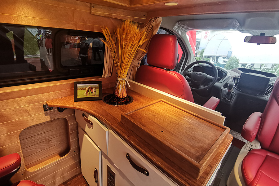 福特新全順升頂房車2 福特新全順升頂房車2