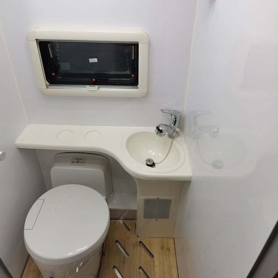 福特新全順小額頭C型房車(chē)2