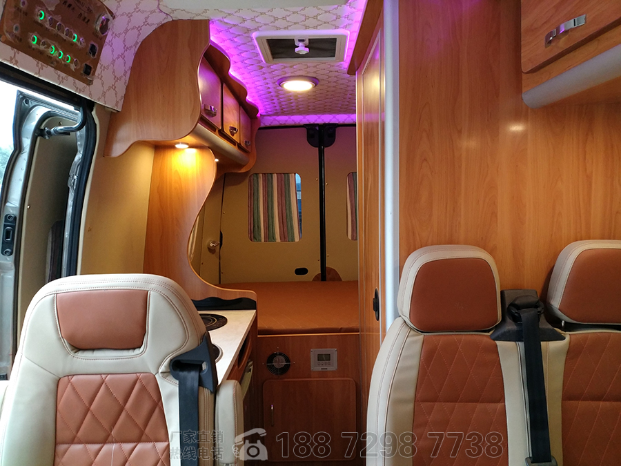 程力大通V80長軸高頂自動(dòng)擋B型房車 程力大通V80長軸高頂自動(dòng)擋B型房車