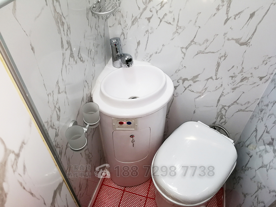 程力大通V80長(zhǎng)軸高頂自動(dòng)擋房車(chē)內(nèi)飾5 程力大通V80長(zhǎng)軸高頂自動(dòng)擋房車(chē)內(nèi)飾5