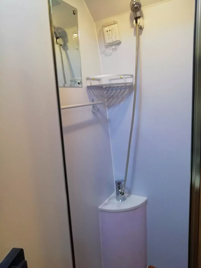 程力房車-上汽大通國六長軸高頂房車6 程力房車-上汽大通國六長軸高頂房車6