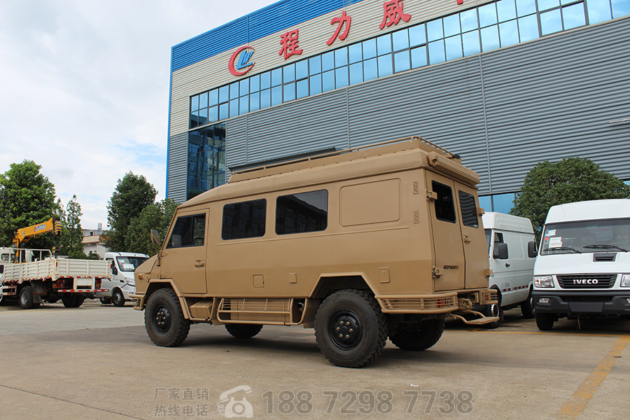 依維柯2046四驅(qū)越野旅居車4 依維柯2046四驅(qū)越野旅居車4